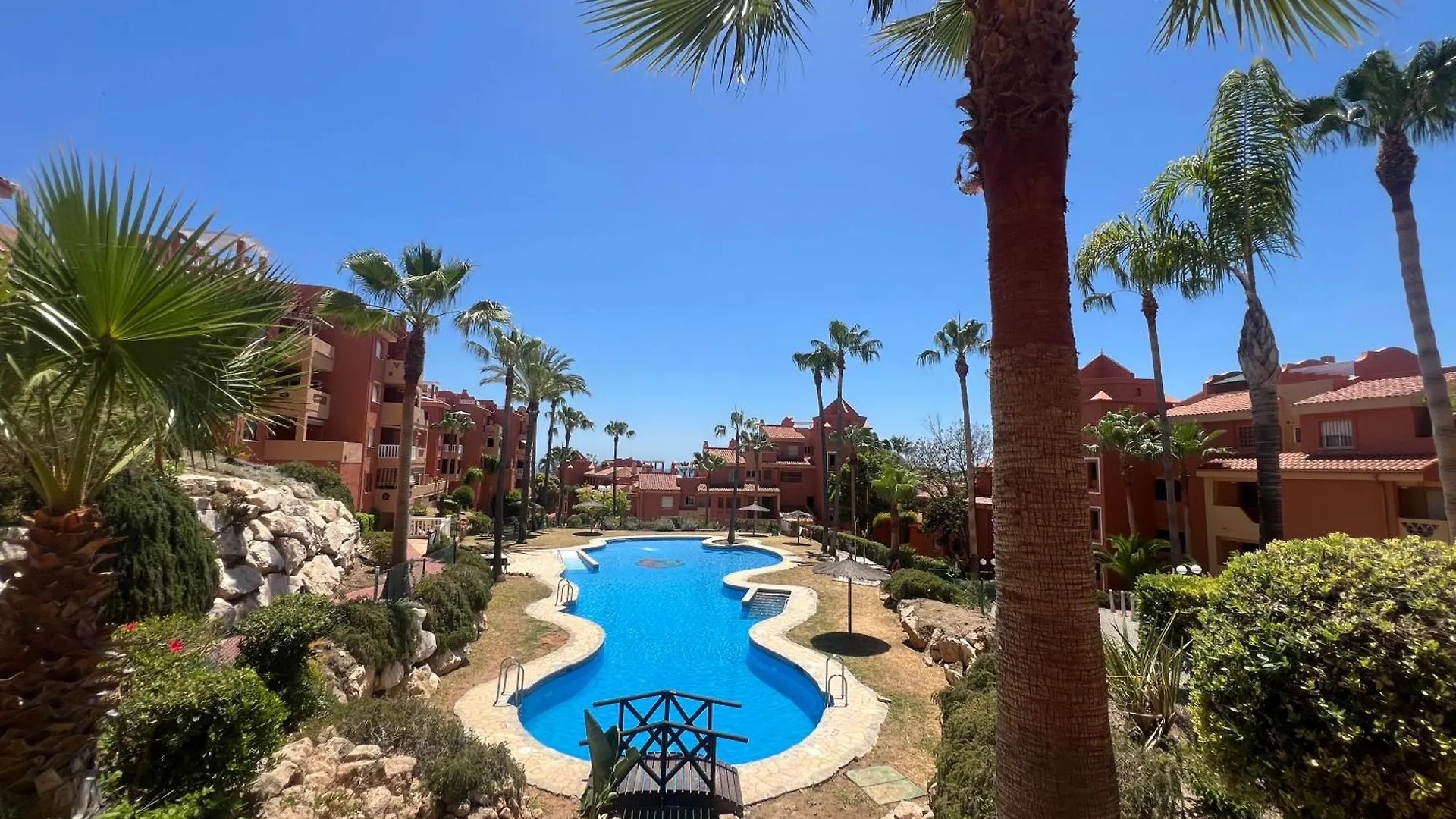 2 Bedroom 2 Bathroom Apartment Marbella East - La Reserva De Marbella location