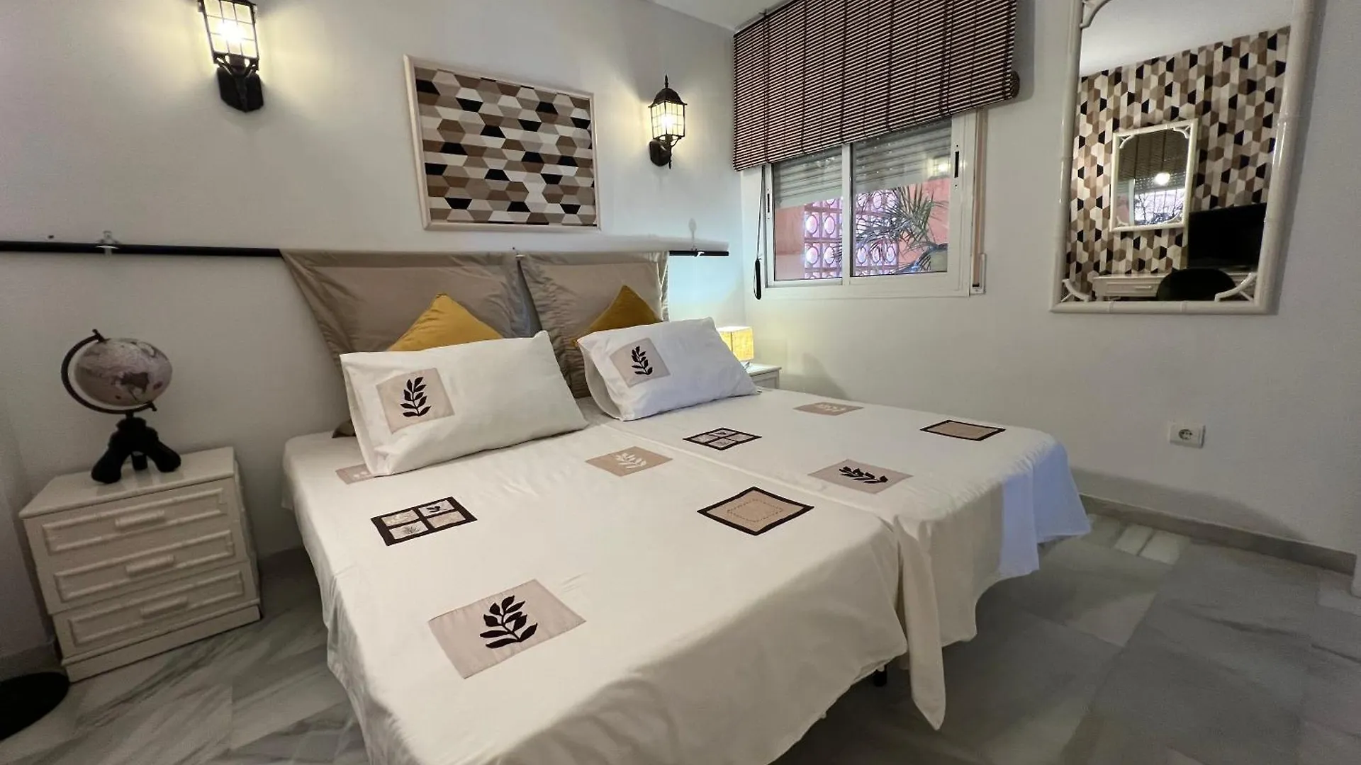 2 Bedroom 2 Bathroom Apartment Marbella East - La Reserva De Marbella
