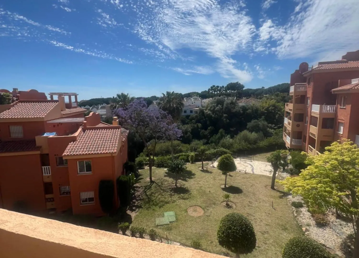 2 Bedroom 2 Bathroom Apartment Marbella East - La Reserva De Marbella
